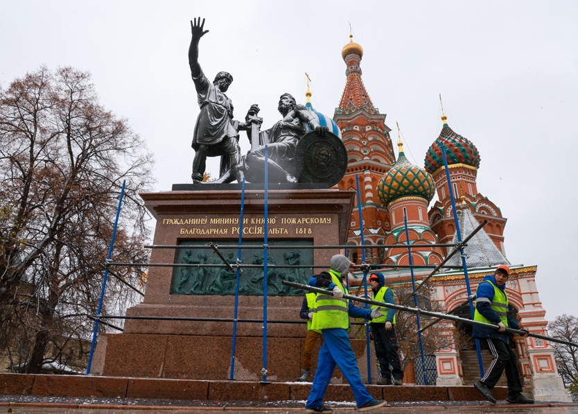 Картинка памятник минину и пожарскому в москве