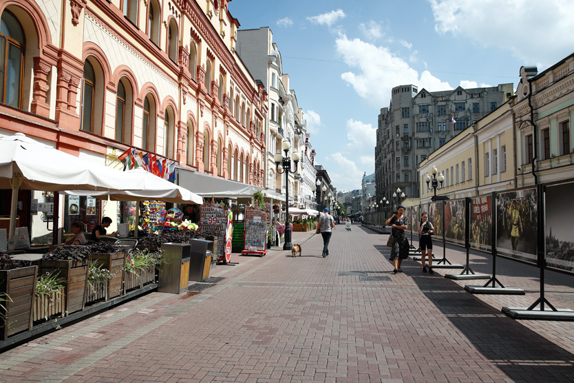 куда сходить с ребенком бесплатно в Москве: старый арбат 