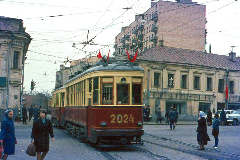 Ул. Бауманская (бывшая ул. Немецкая), 1970-е годы