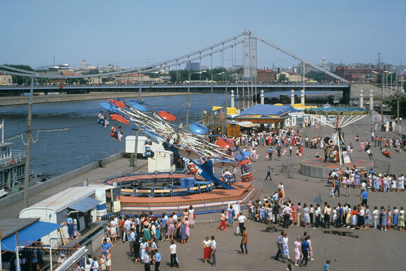 как выглядел парк горького в 1990-е, панорама набережной