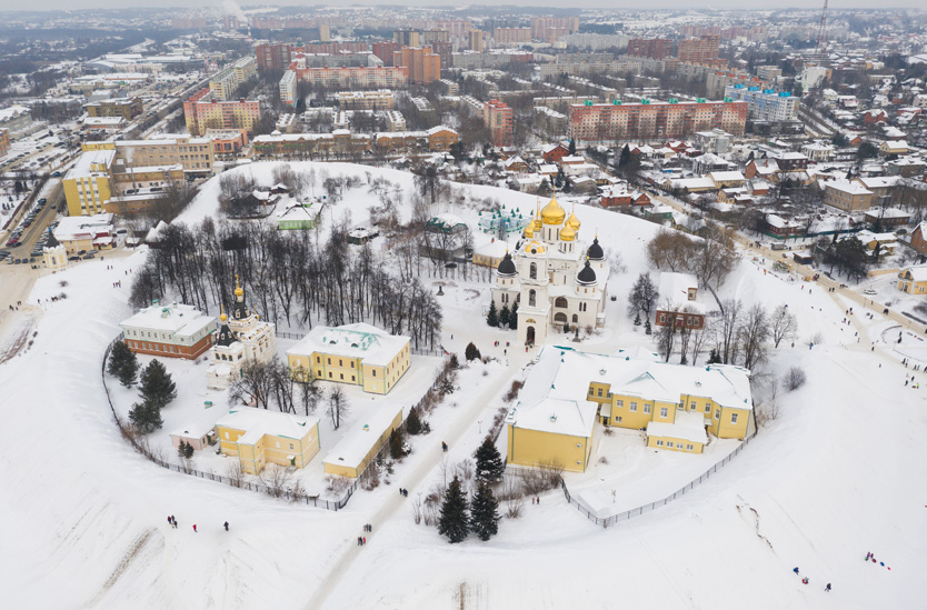 В какой город съездить на выходные из Москвы: Дмитров