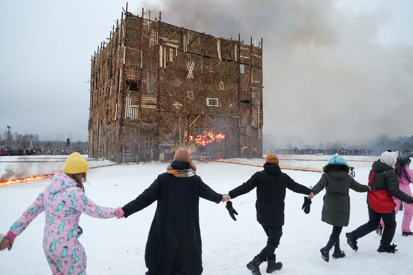 Кадры с Масленицы в Никола-Ленивце, 2023