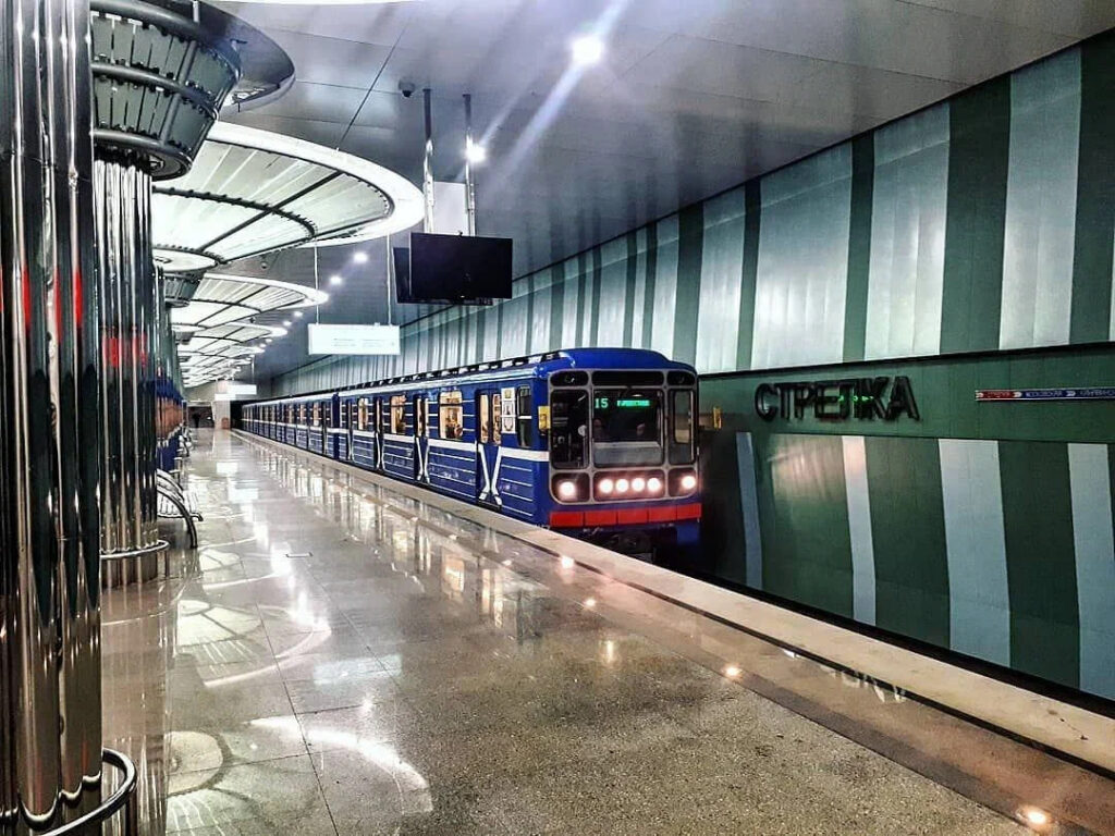 Станция метро «Стрелка» в Нижнем Новгороде