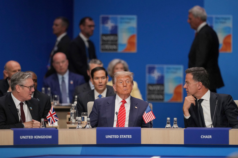 Премьер-министр Великобритании Кир Стармер, президент США Дональд Трамп, генсек НАТО Марк Рютте