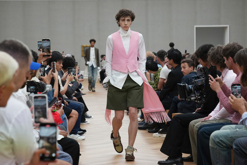 Показ коллекции Dior в Париже