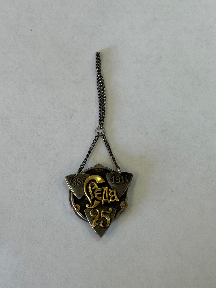 Жетон «25 лет обществу "Среда". 1886–1911», принадлежавший Гиляровскому, Москва, 1911