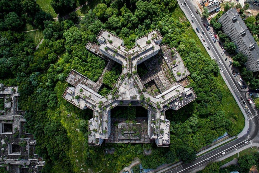 Заброшенная Ховринская больница до сноса