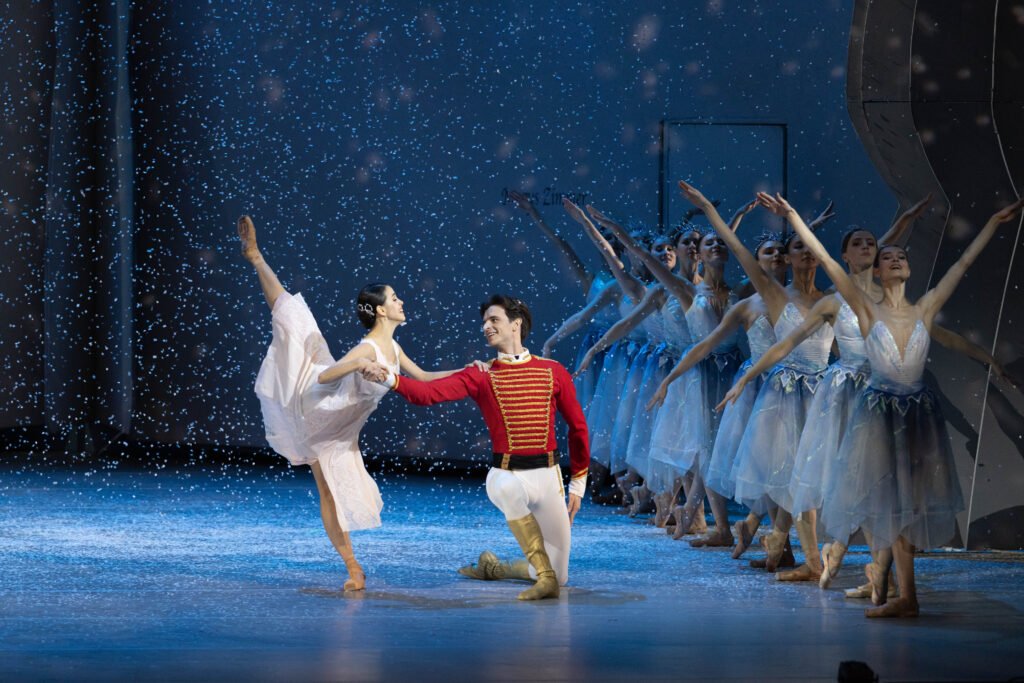 Постановка Щелкунчика в МАМТ