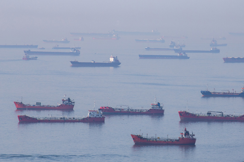 Танкеры в море
