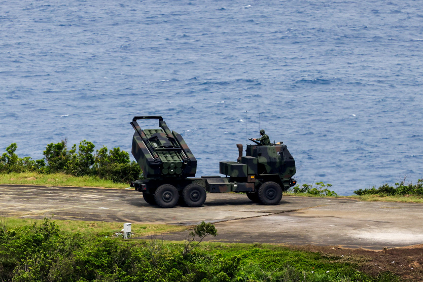 Высокомобильная артиллерийская ракетная система (HIMARS)