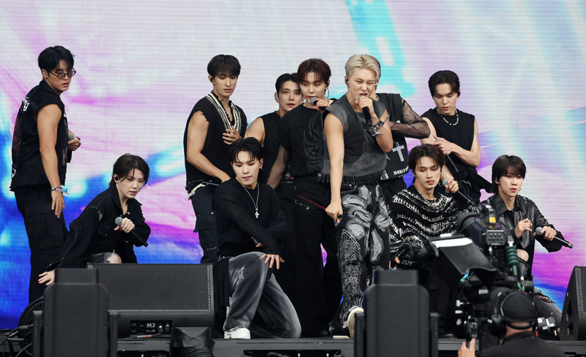 K-pop-группа SEVENTEEN