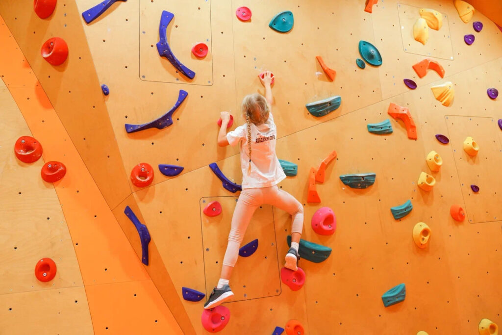 Скалолазание