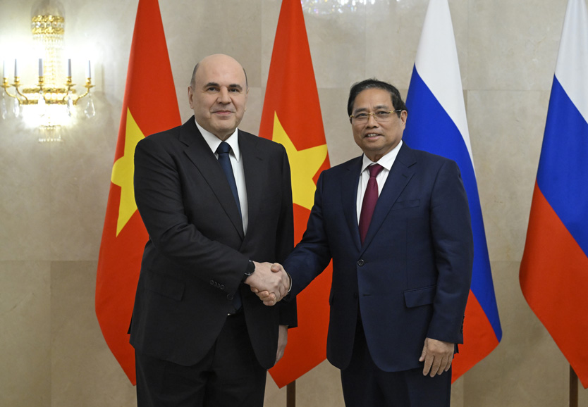 Михаил Мишустин и Фам Минь Чинь