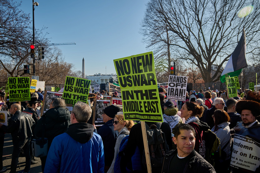 Митинги против войны в Иране