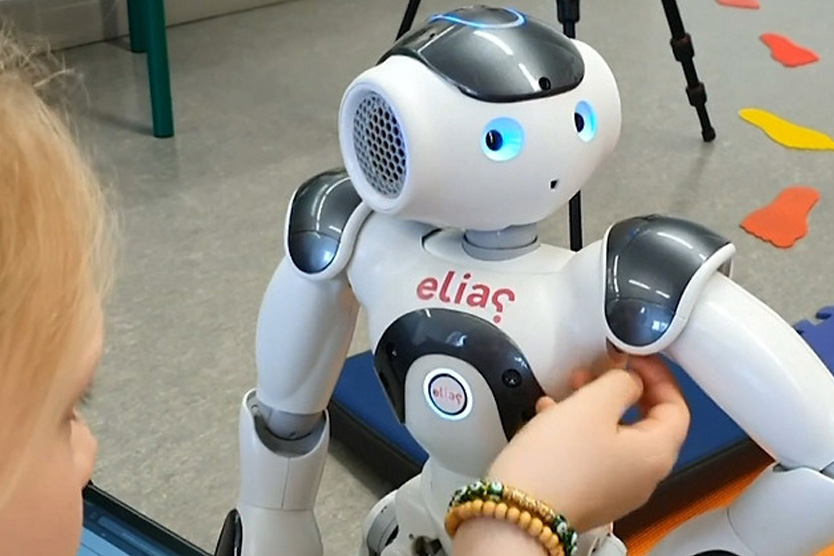 Робот-Элиас