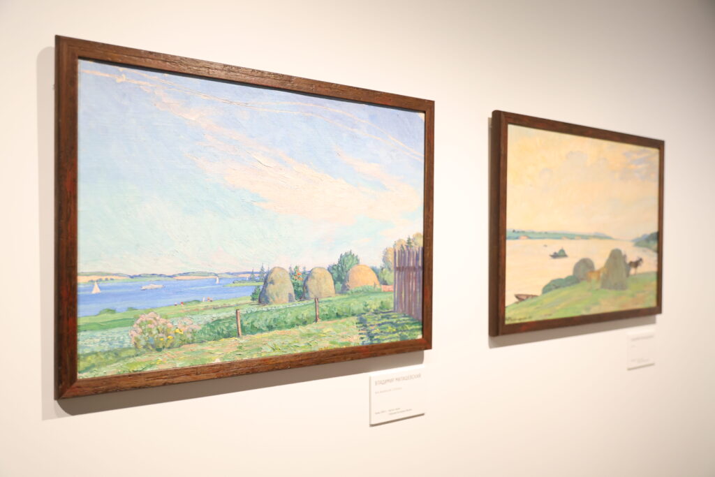 После того как президент Владимир Путин отметил замедление в российской экономике, свои позиции высказали в ЦБ и Минфине. Глава регулятора Эльвира Набиуллина и министр финансов Антон Силуанов рассказали о дефиците кадров, о том, какие планы у Банка России в его нелегкой борьбе с инфляцией и почему нынешнего дефицита бюджета «пугаться не надо». Разбирались в экономической дискуссии. 