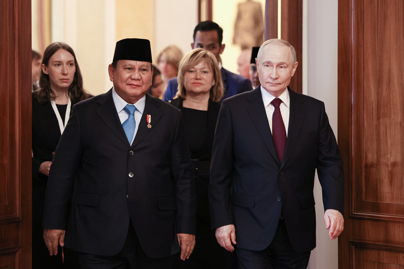 Президенты Индонезии Прабово Субианто и России Владимир Путин