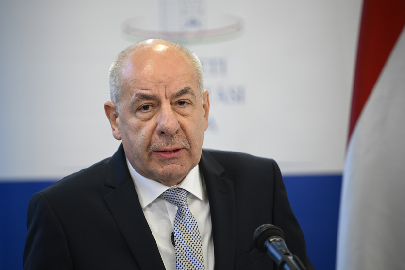 Тамаш Шуйок