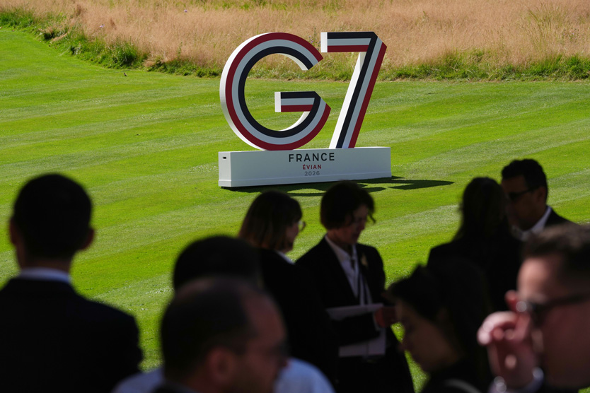 g7