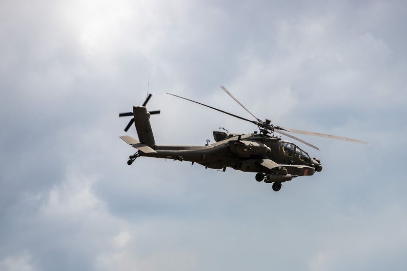 Вертолет AH-64 Apache