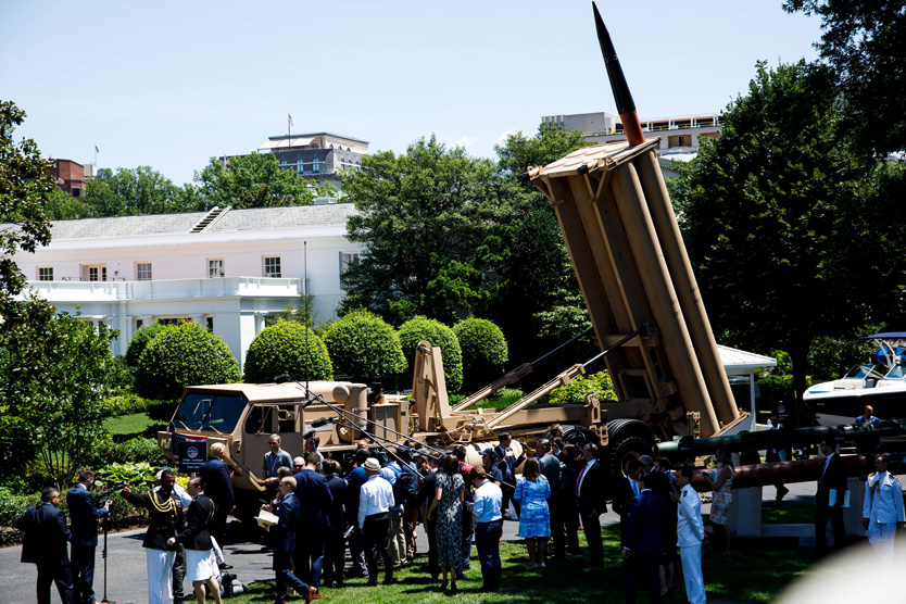 Перехватчик ракет THAAD у Белого дома
