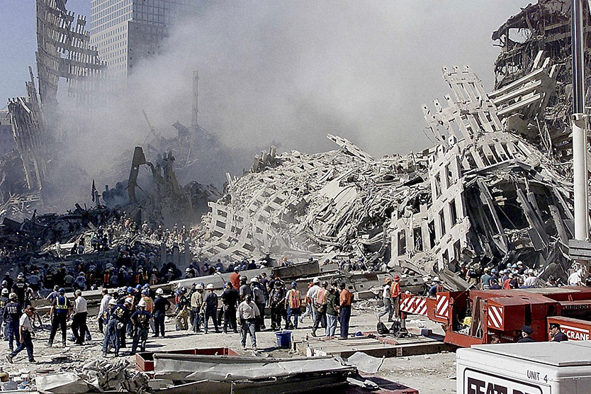 Руины Всемирного торгового центра, 11 сентября 2001 года